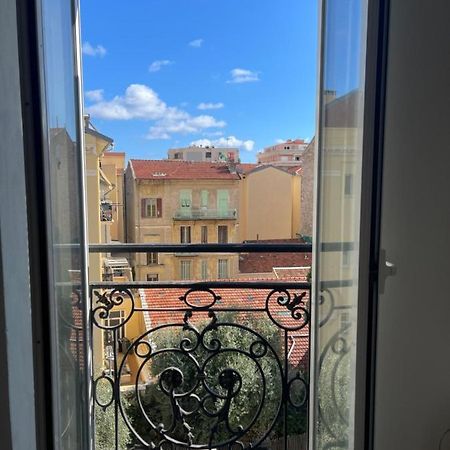 Menton Studio Face Au Jardin Bioves Fetes Des Citrons 3Min De La Mer Apartment Exterior photo