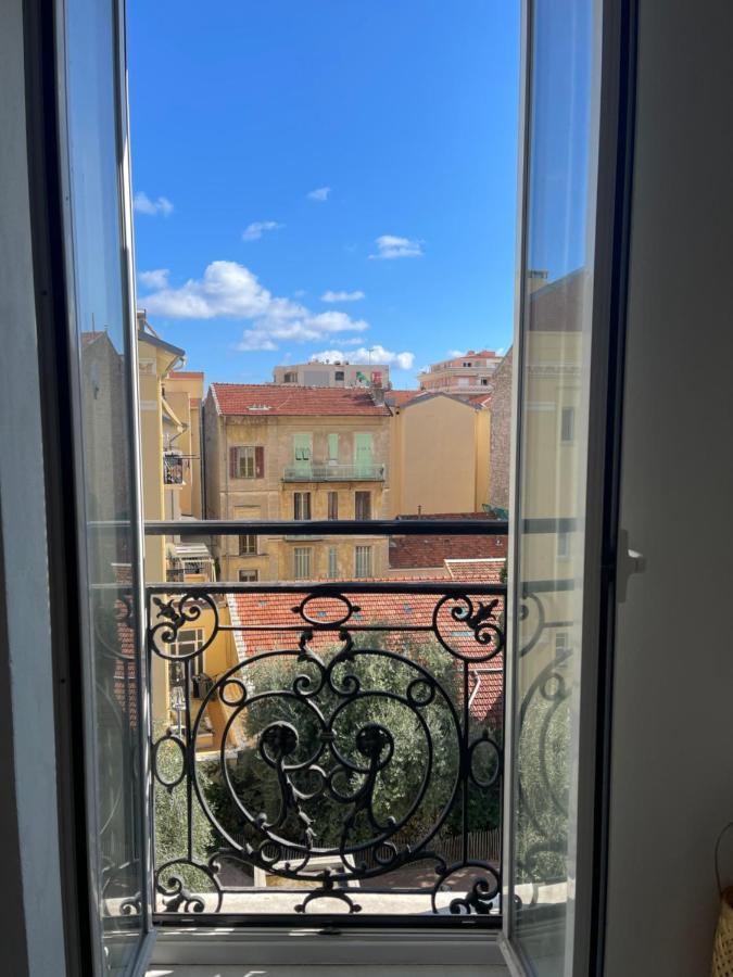 Menton Studio Face Au Jardin Bioves Fetes Des Citrons 3Min De La Mer Apartment Exterior photo