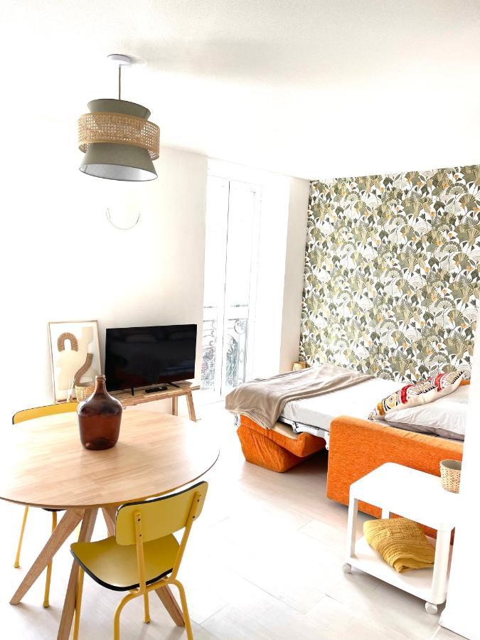 Menton Studio Face Au Jardin Bioves Fetes Des Citrons 3Min De La Mer Apartment Exterior photo